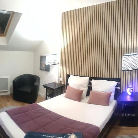 Hebergement Au Logis Souge-le-Ganelon Extérieur photo